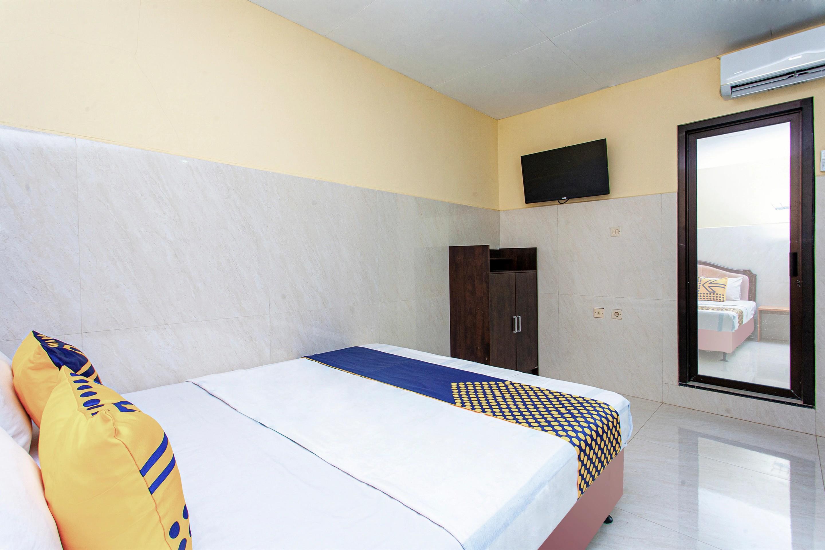 The Paragon Hotel Cilacap Redpartner Ngoại thất bức ảnh