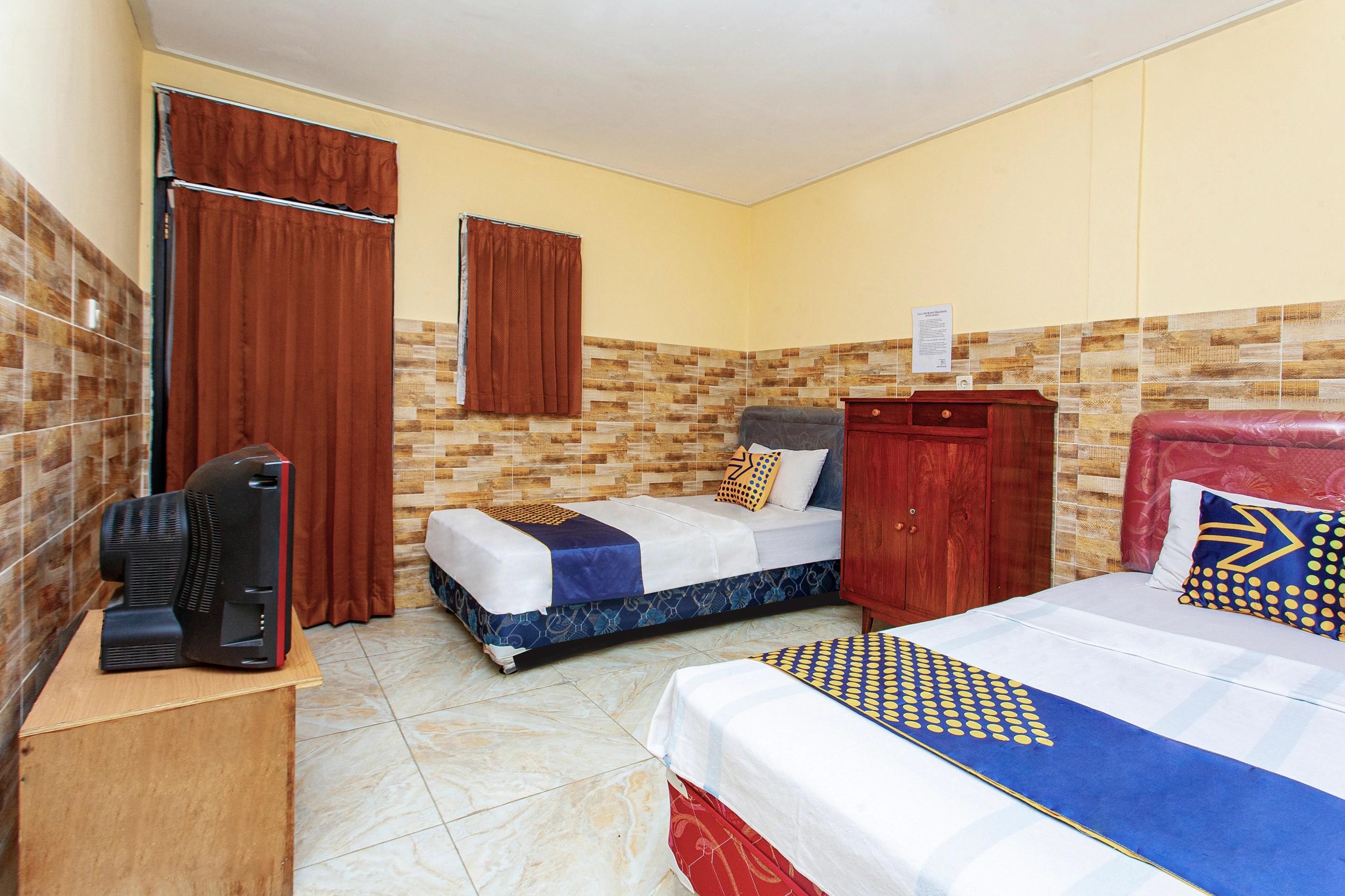 The Paragon Hotel Cilacap Redpartner Ngoại thất bức ảnh