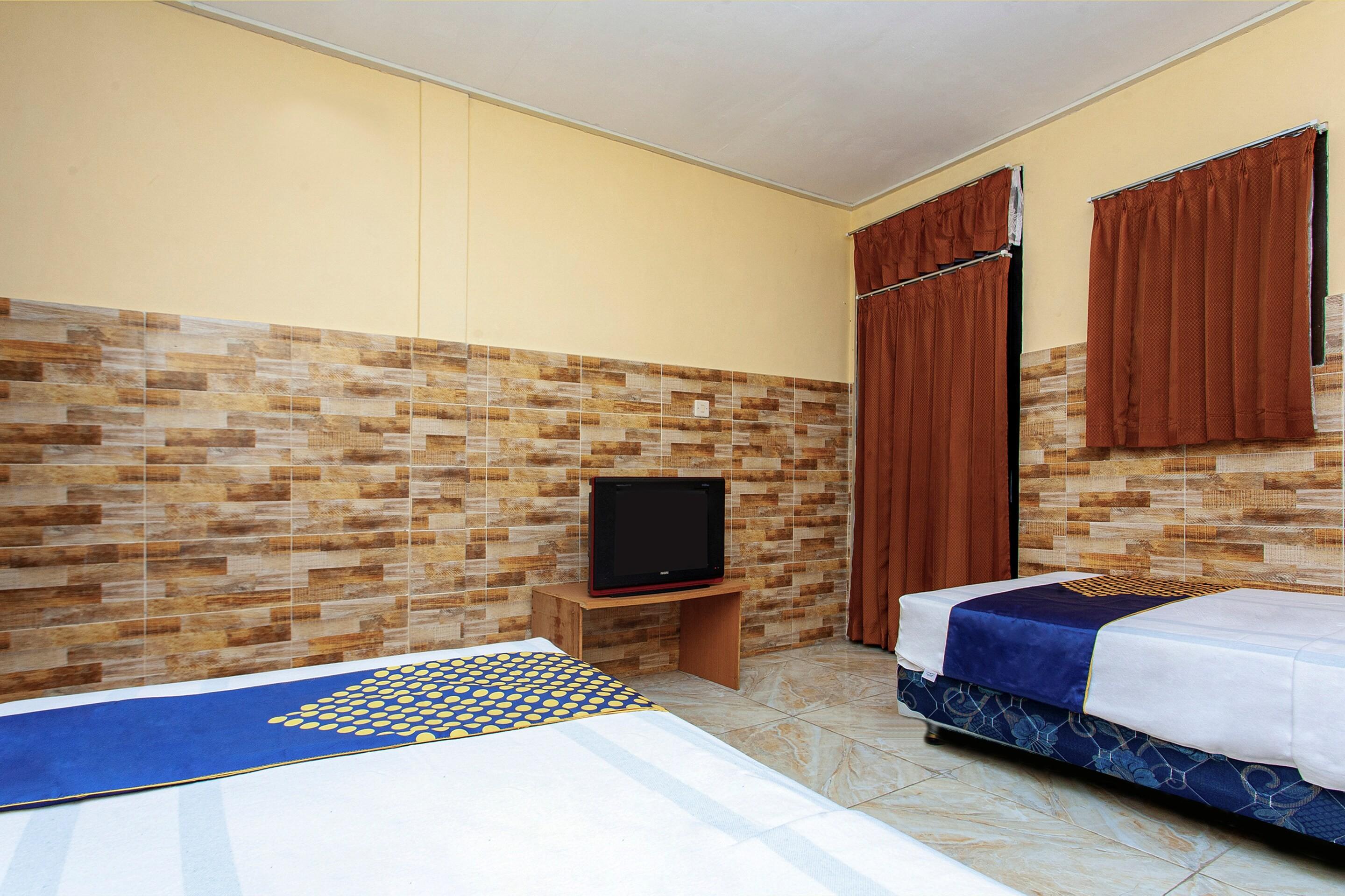 The Paragon Hotel Cilacap Redpartner Ngoại thất bức ảnh