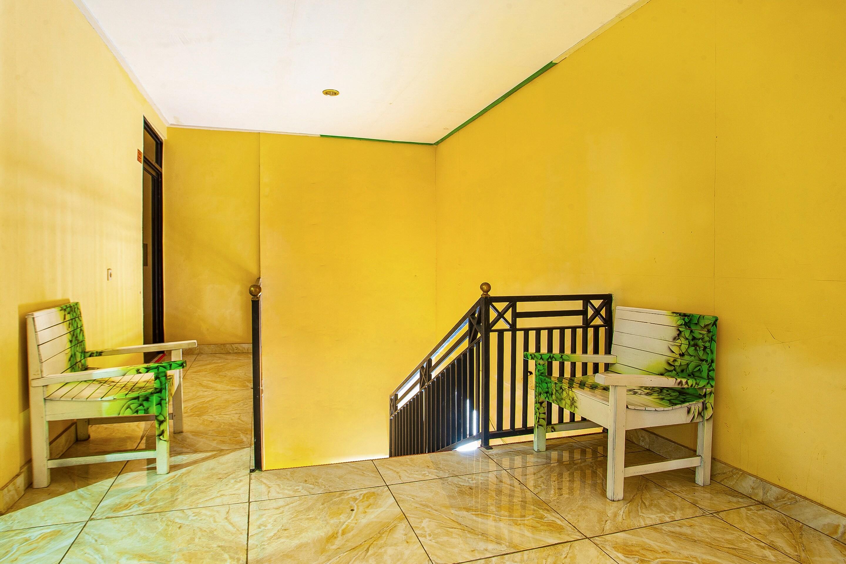 The Paragon Hotel Cilacap Redpartner Ngoại thất bức ảnh
