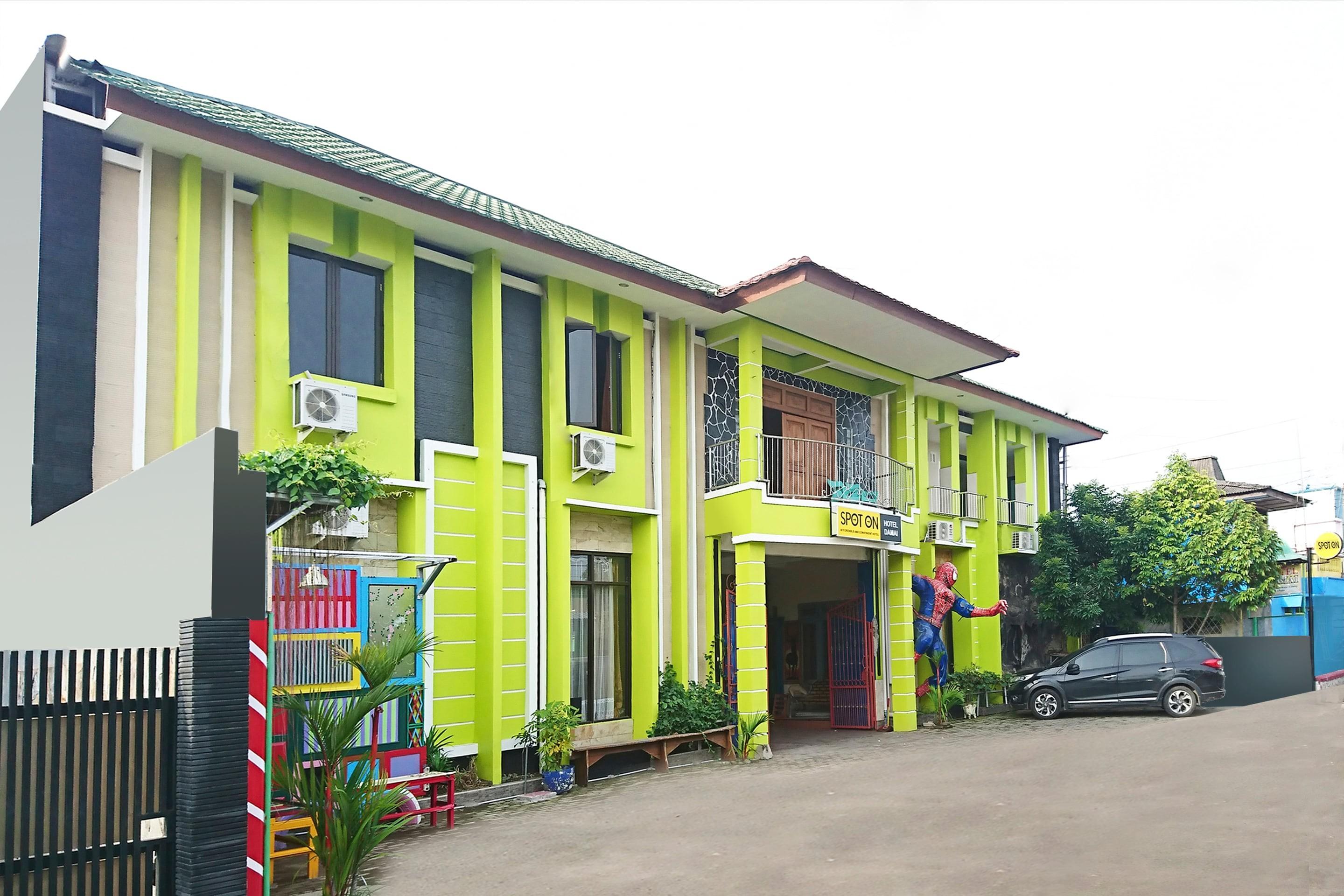 The Paragon Hotel Cilacap Redpartner Ngoại thất bức ảnh