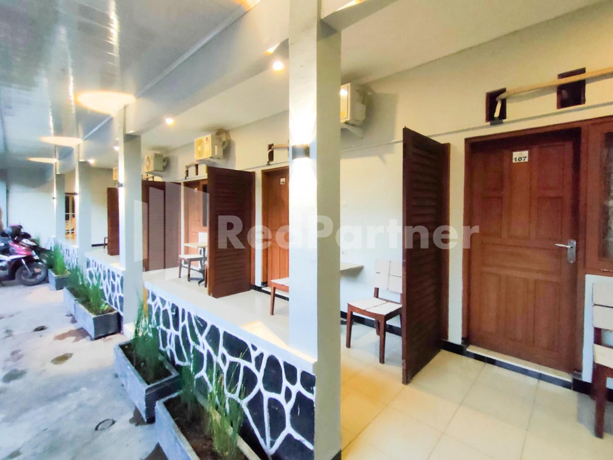 The Paragon Hotel Cilacap Redpartner Ngoại thất bức ảnh