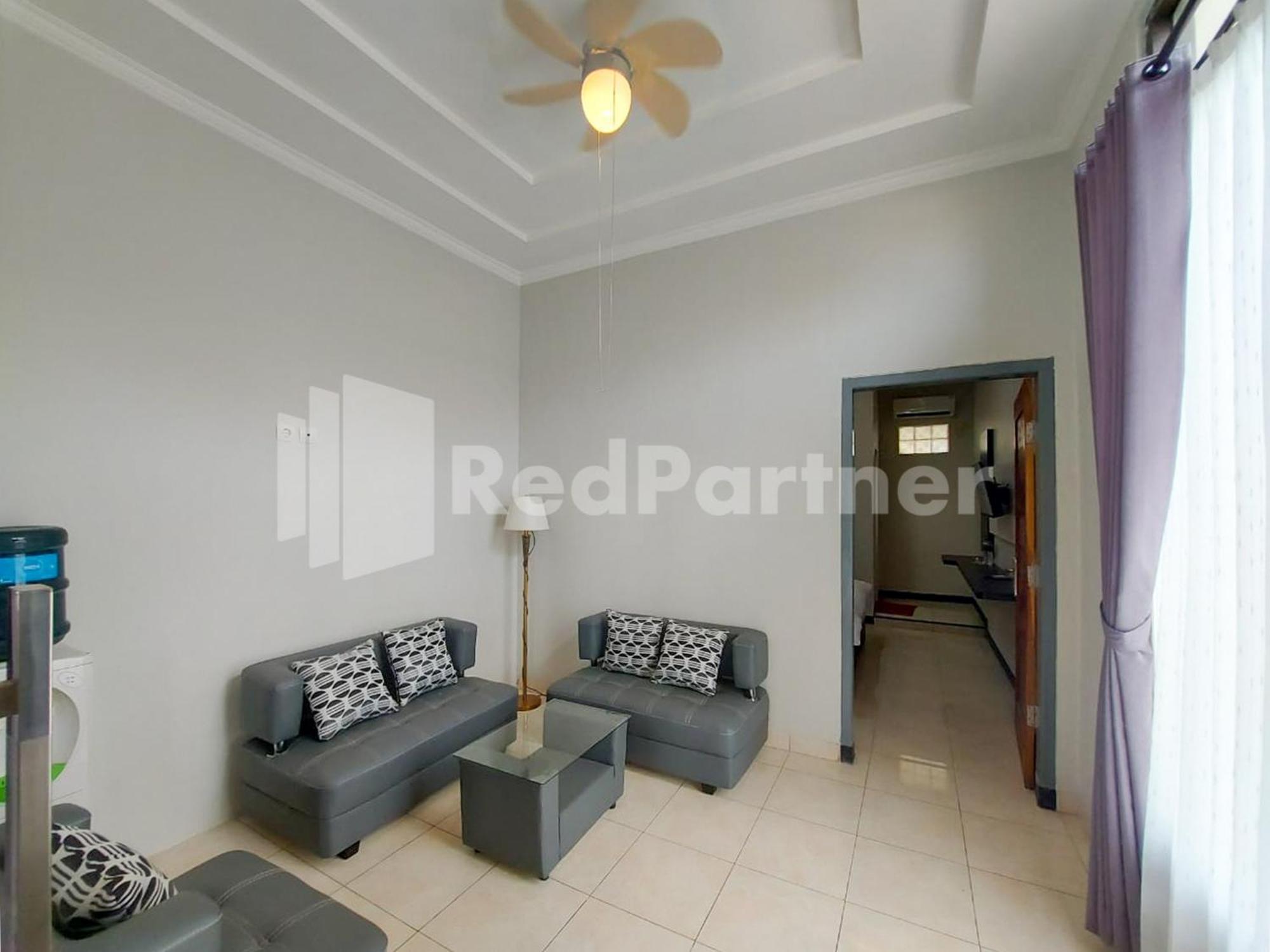 The Paragon Hotel Cilacap Redpartner Ngoại thất bức ảnh